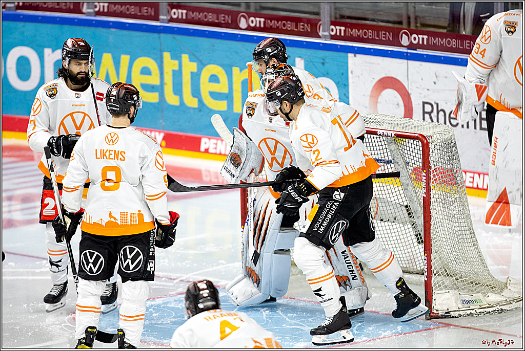 PENNY DEL;  Koelner Haie - Wolfsburg Grizzlys; Koeln, 17.03.2021